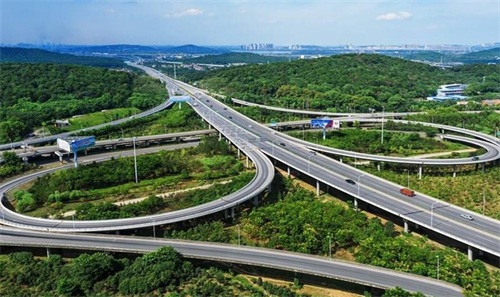 临漳钢筋套筒应用于高速公路